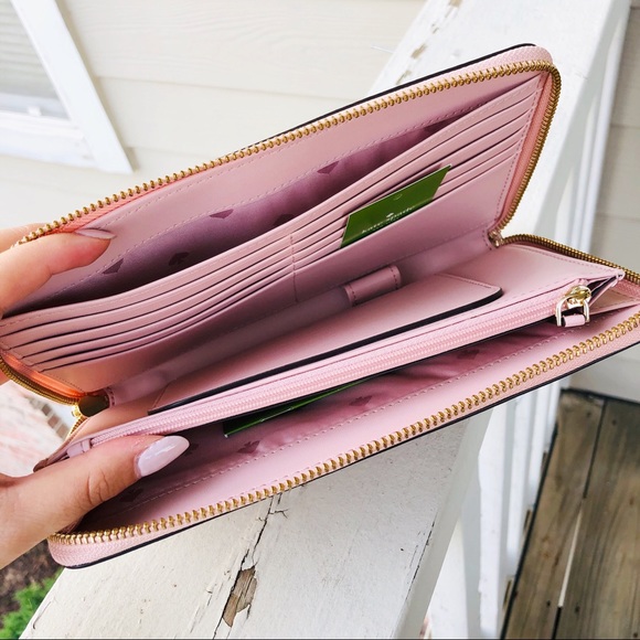 Kate Spade Cameron Large Travel Wallet - Picture 3 of 6